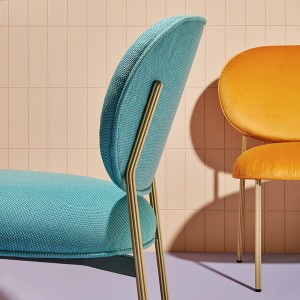 Silla Blume 2950 de Pedrali. Sillas de diseño. Sillas tapizadas modernas.