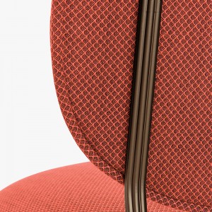 Silla Blume 2950 de Pedrali. Sillas de diseño. Sillas tapizadas modernas.