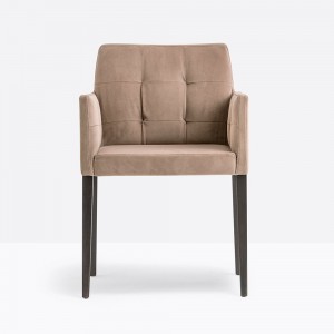 Sillón Dress 535 de Pedrali. Sillones y sillas de diseño italiano moderno.