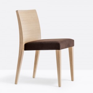 Silla Glam 431/430 de Pedrali. Sillas de diseño. Sillas con asiento tapizado.