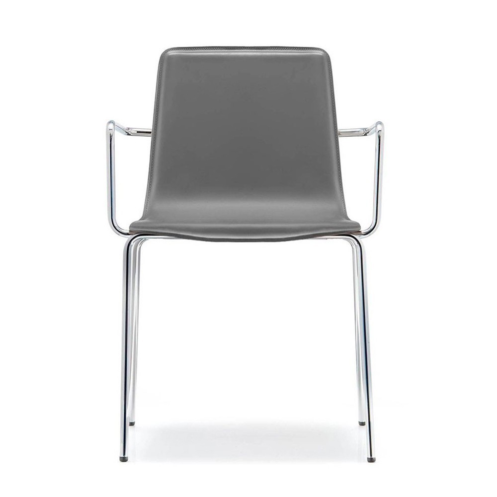 Sillón Inga 5664 de Pedrali. Sillones de diseño. Sillas tapizadas con brazos.