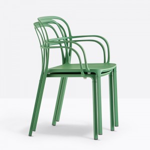 Sillón Intrigo 3715 de Pedrali. Sillones de diseño. Sillones de aluminio de jardín.