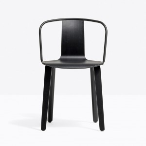 Silla Jamaica 2910 de Pedrali. Sillas madera de diseño moderno. Sillas para salones.