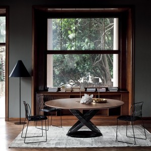 Silla Freak de Bontempi. Sillas de diseño contemporáneo para salón o comedor.