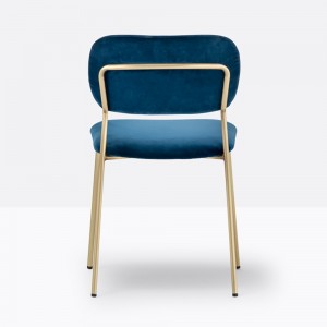 Silla Jazz 3719 de Pedrali. Sillas de diseño. Sillas tapizadas contract.