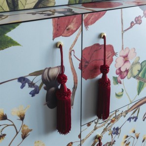 Aparador Pirámide Ziqqurat Driade. Piezas para interior de diseño moderno.