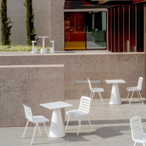 Silla Koi-Booki 370 de Pedrali. Sillas de diseño. Sillas para exterior.