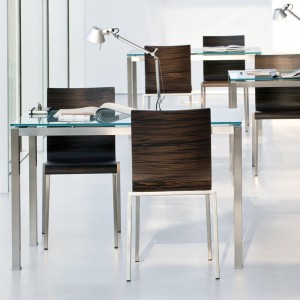 Silla Kuadra 1321 de Pedrali. Sillas de diseño. Sillas modernas contract.