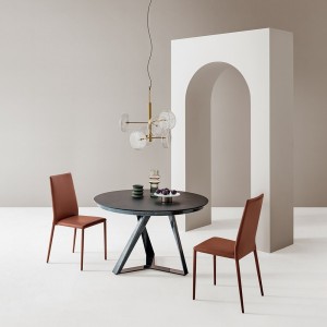 Silla Malik de Bontempi. Sillas y butacas de comedor de diseño contemporáneo.