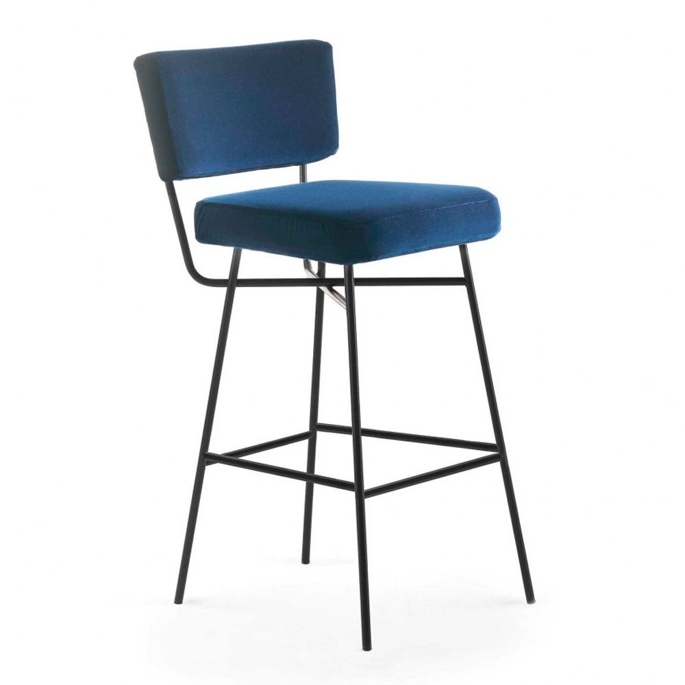 Taburete Orfeo de Arflex. Sillas y butacas de diseño italiano.