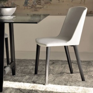 La Francesa Silla de Driade. Silla de diseño ideal para ambientes interiores.