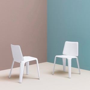 Silla Mood 720 de Pedrali. Sillas de diseño. Sillas tapizadas contract.