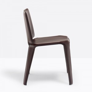 Silla Mood 720 de Pedrali. Sillas de diseño. Sillas tapizadas contract.
