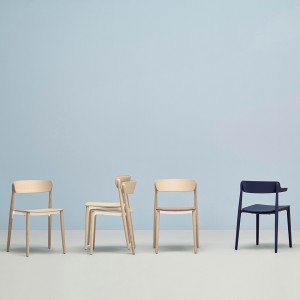 Silla Nemea 2820 de Pedrali. Sillas de diseño. Sillas de madera moderna.