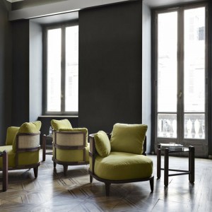 Mesa Auxiliar Hold On de GTV Thonet Vienna. Mesitas auxiliares para salón.