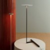 Lámpara pie Flat singular 5955 de Vibia. Tienda online lámparas modernas para salón.