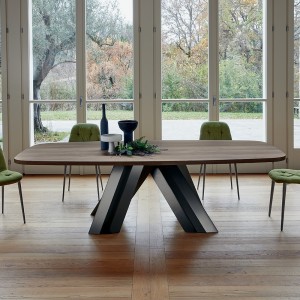 Mesa Twist Redondeada de Ingenia. Mesas modernas para comedor. Diseño italiano.