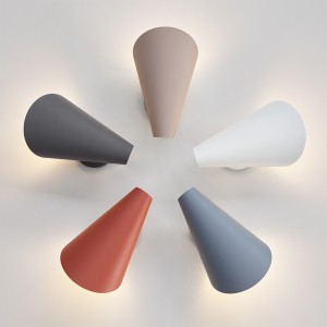 Lámpara para pared I.cono de Vibia. Tienda online de lámparas modernas.