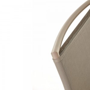 Silla Lola Outdoor de Ingenia. Sillas apilables de diseño. Sillas de jardin.
