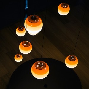 Lámpara Dipping Light de suspensión de Marset. Lámparas de diseño moderno.