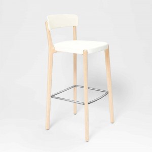 Taburete moderno Noa polipropileno de Enea. Diseño moderno de madera. 