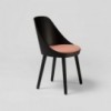 Silla moderna Kaiak 4L Enea. Diseño moderno ideal para ambientes interiores.
