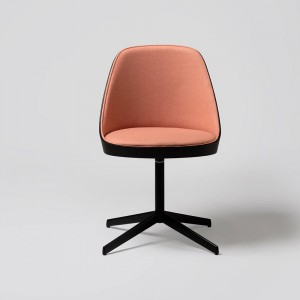 Silla moderna Silla Kaiak 4R Enea. Diseño de diseño ideal para oficinas.