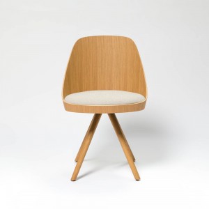 Silla moderna Silla Kaiak Spin wood Enea. Diseño para ambientes interiores.