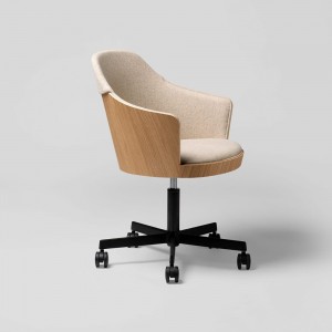 Sillón moderno Kaiak 5R Enea. Diseño tapziado con ruedas ideal para oficinas.