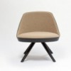 Butaca Kaiak Lounge Spin Wood Enea. Diseño en madera para interiores.