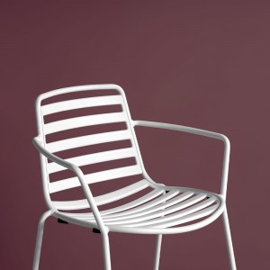 Silla de acero Street de Enea. Muebles de diseño para exteriores.