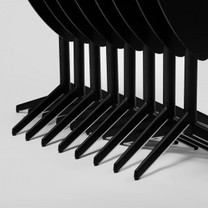 Mesa elegante Pile redondeada de Enea. Mesas salón de diseño.