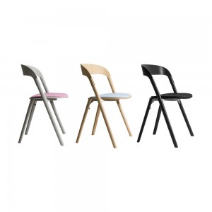 Silla Pila Tapizada de Magis. Silla apilable de madera de diseño elegante.