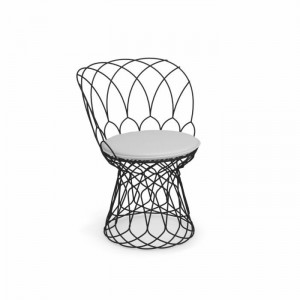 Silla Re-trouvé para espacios exteriores de Emu.