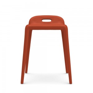 Taburete Yuyu de Magis. Taburete moderno ideales para jardín y terraza.