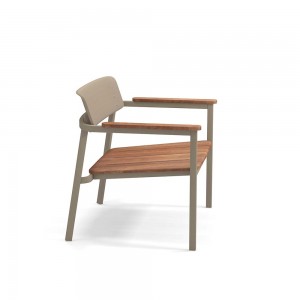 Sillón Shine moderno diseñado para espacios exteriores de Emu.