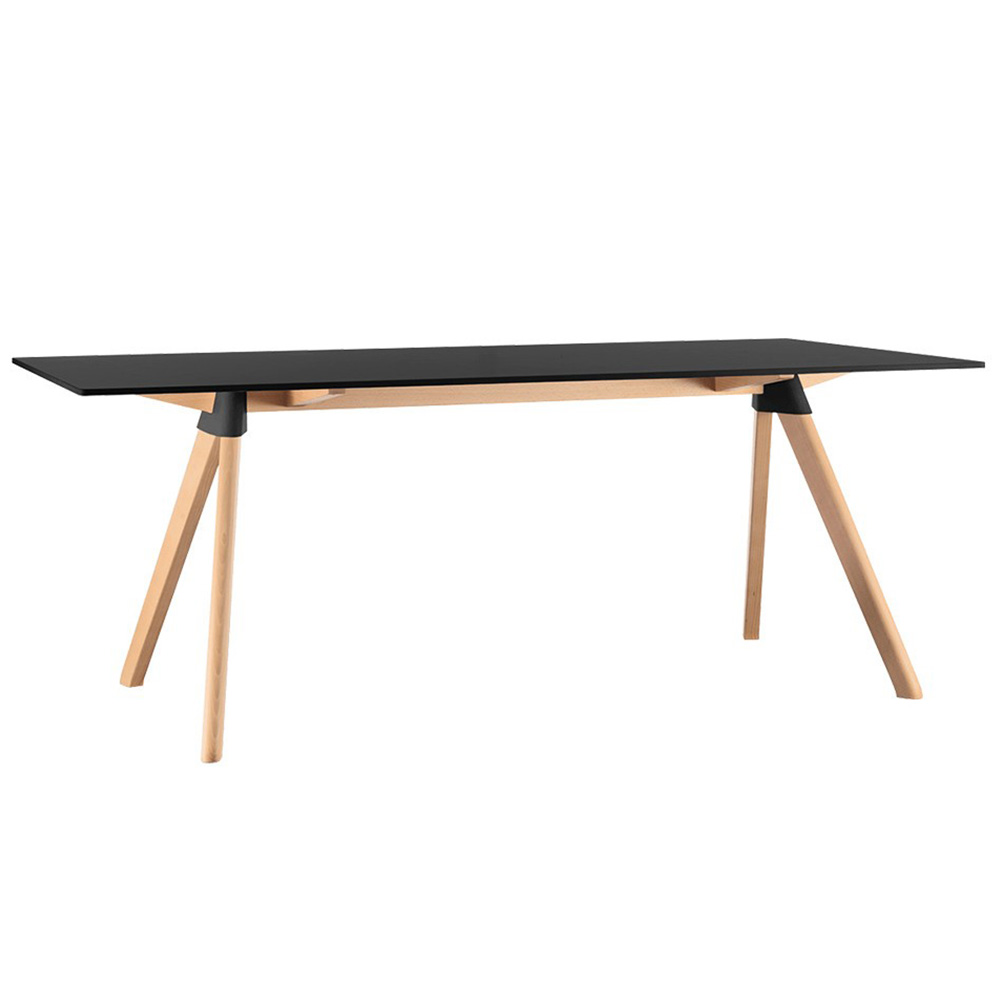 Mesa Butch - The Wild Bunch de Magis. Muebles y complementos de diseño.