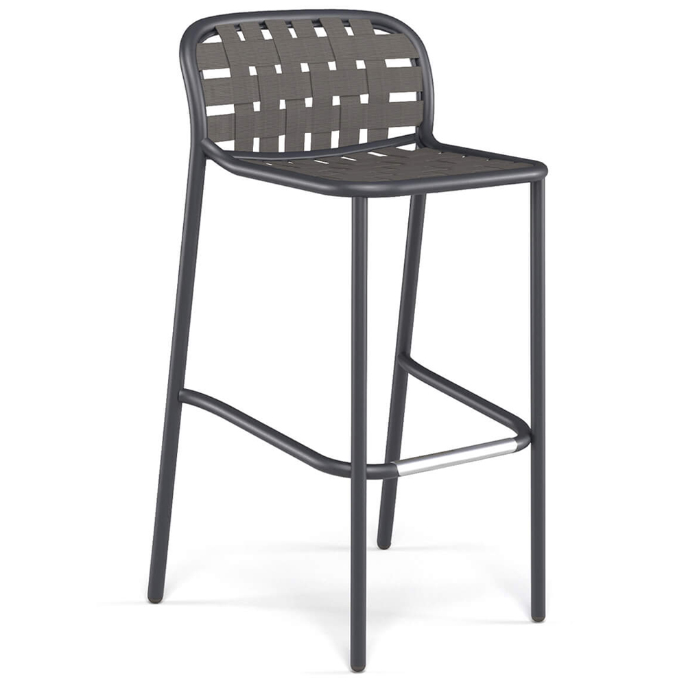 Taburete Yard de diseño moderno para espacios exteriores de Emu.