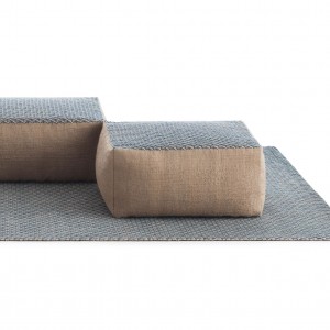 Puf Raw Small Blue de GAN. Alfombras modernas.