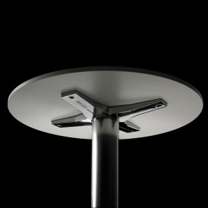 Mesa Table_One Bistrot Redonda de Magis de diseño contemporáneo.