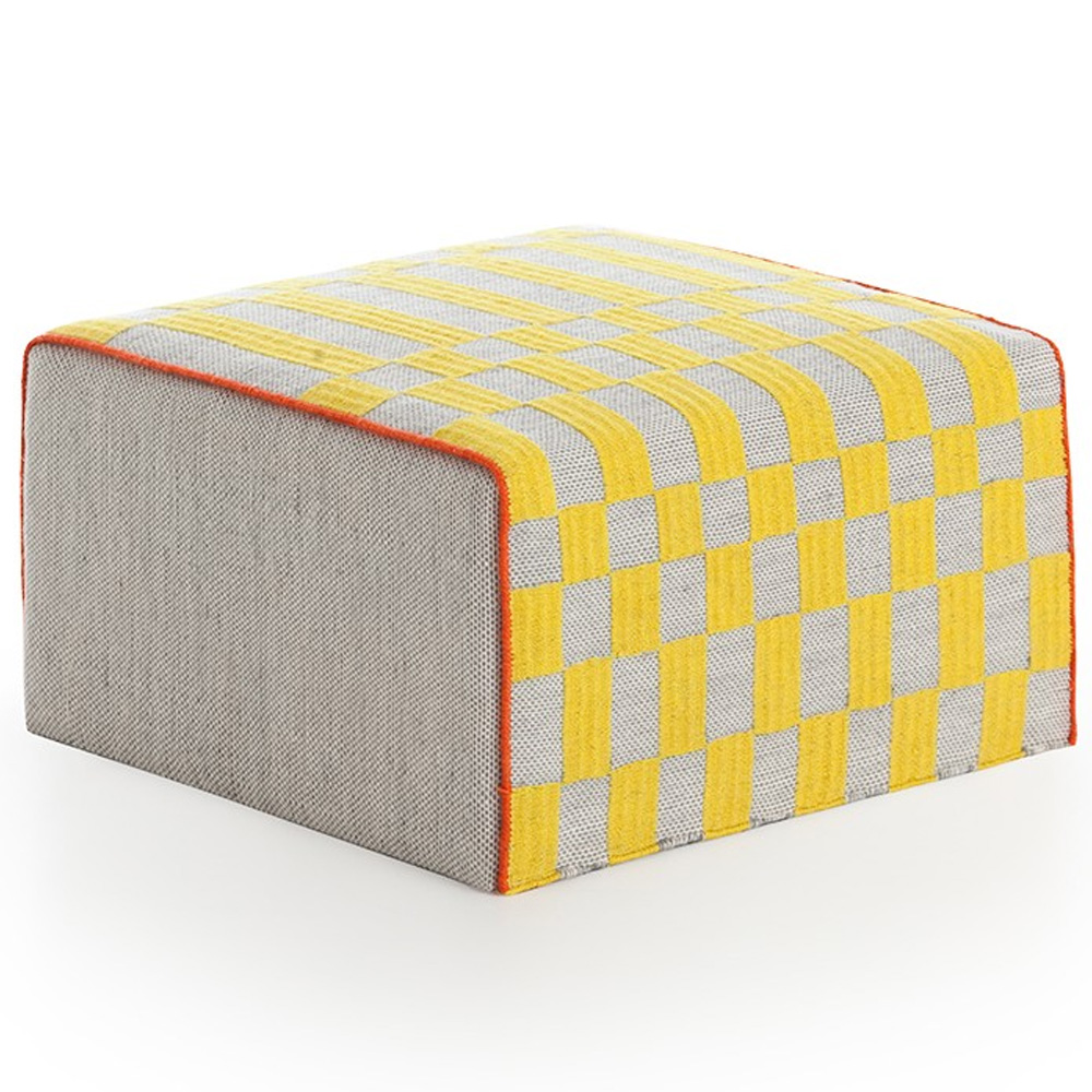 Puf Small Bandas B Yellow de GAN. Puf pequeño de sistema modular para el hogar.