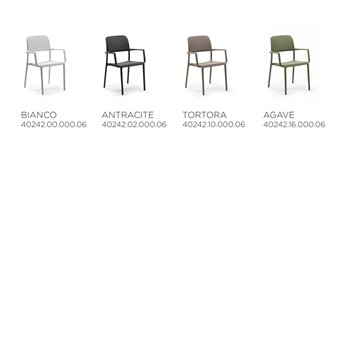 Sillón Bora de Nardi. Diseño moderno apilable ideal para exteriores.