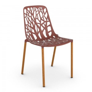 Silla Iroko Forest moderna para ambientes exteriores de Fast. Sillas para terrazas.