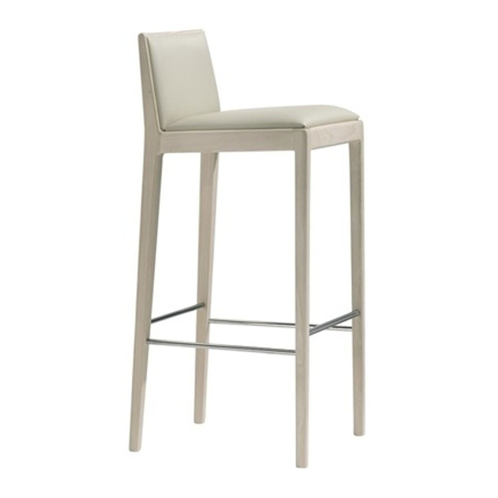 Taburete Carlotta tapizado Andreu World. Diseño contemporáneo interior.