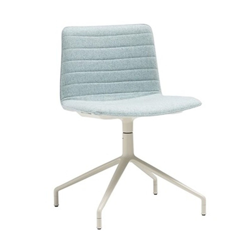 Silla Flex SI-1304 Andreu World. Diseño práctico ideal para interior.