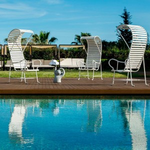 Sillón moderno Gardenias con pérgola Outdoor para terraza de BD Barcelona.