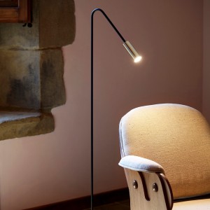 Lámpara pie Volta de Estiluz. Lámparas de pie modernas de diseño español.