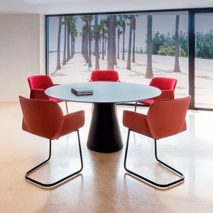 Sillón Nuez SO-2771 Andreu World. Diseño Envolvente con base en acero.