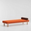Tumbona módulo en madera teca, para exteriores de la colección Bitta de Kettal.