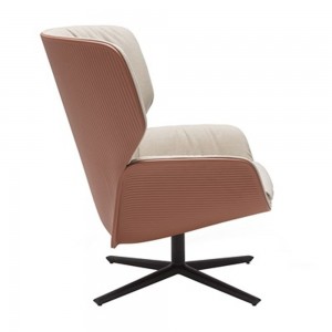 Butaca Nuez Andreu World. Diseño moderno y elegante ideal para contract.